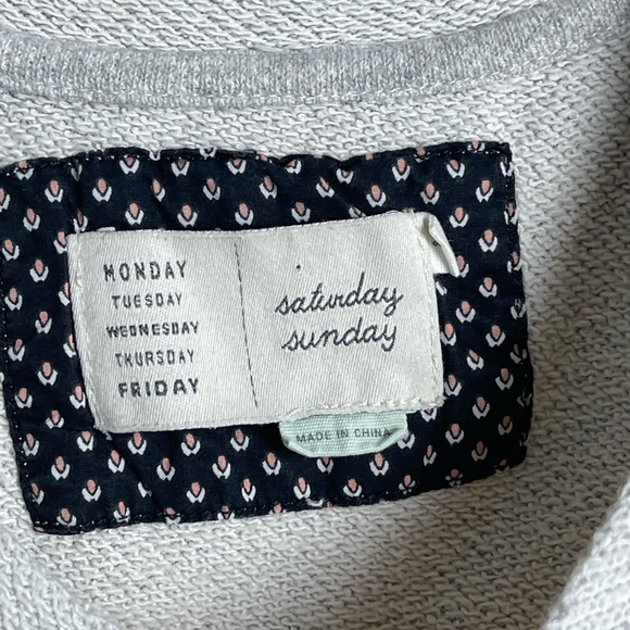 Anthropologie Saturday Sunday Millie Quilted Cut Out Gray Crewneck Top Sz Small - Picture 7 of 10